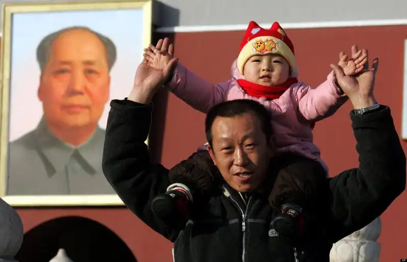 LA POLITICA DEL FIGLIO UNICO IN CINA