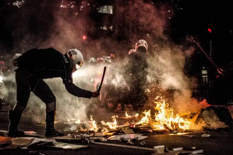 PROTESTE A SAN PAOLO DEL BRASILE 