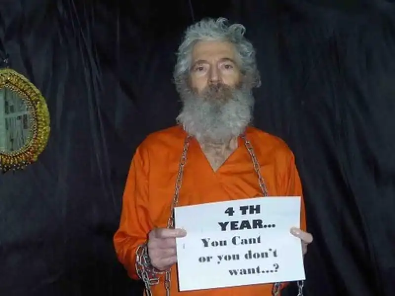 ROBERT LEVINSON