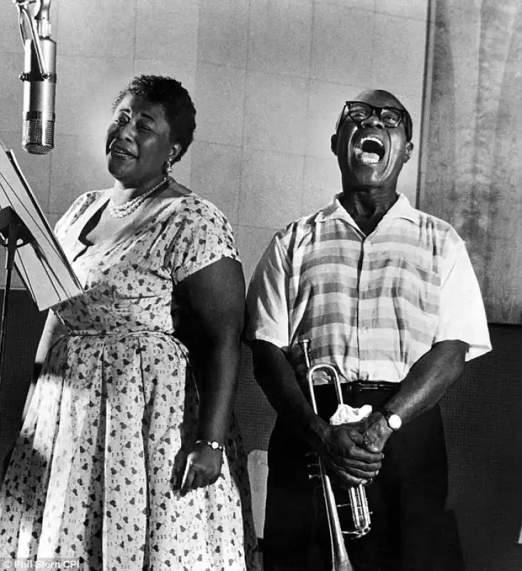 armstrong e ella fitzgerald in studio