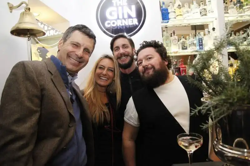 fabrizio frizzi, barbara ricci il bartender dario araneo head e marco bettini