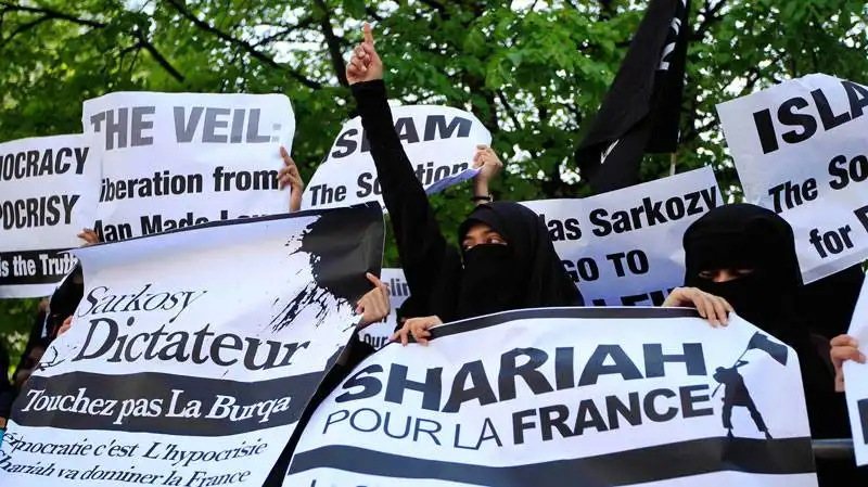 fondamentalisti  islamici in francia