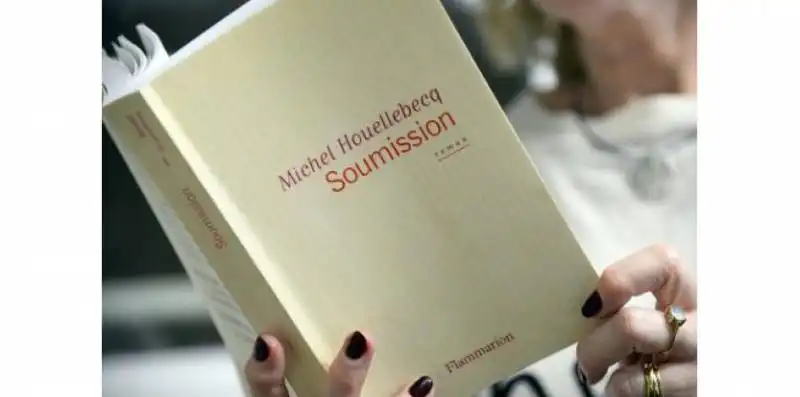 Houellebecq 
Michel 
SOTTOMISSIONE