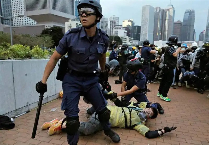 la repressione di occupy hong kong  6