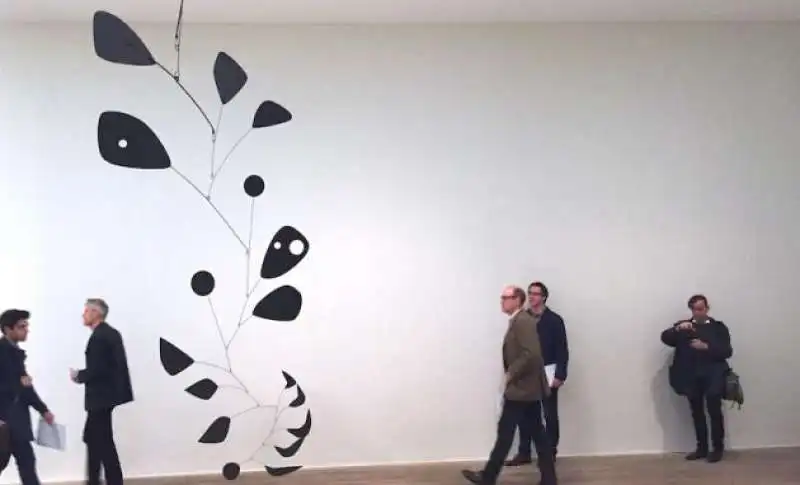 alexander calder alla modern tate w