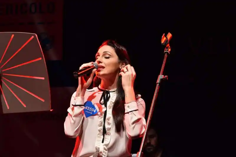 anna tatangelo in concerto al gala unicef