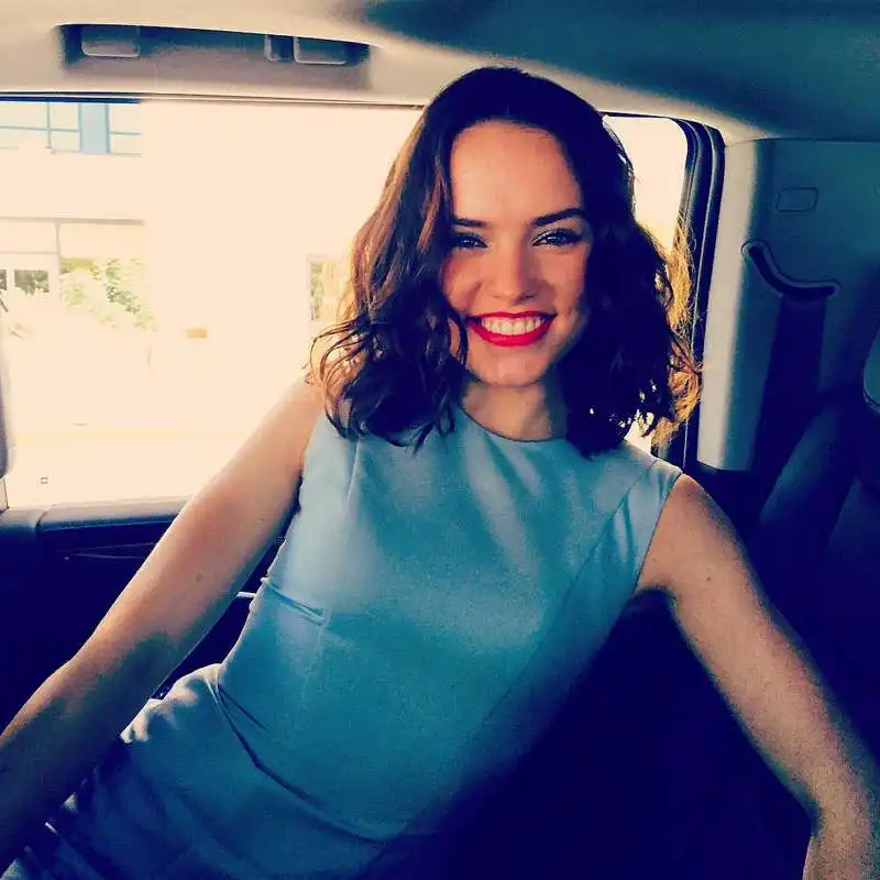 daisy ridley  11