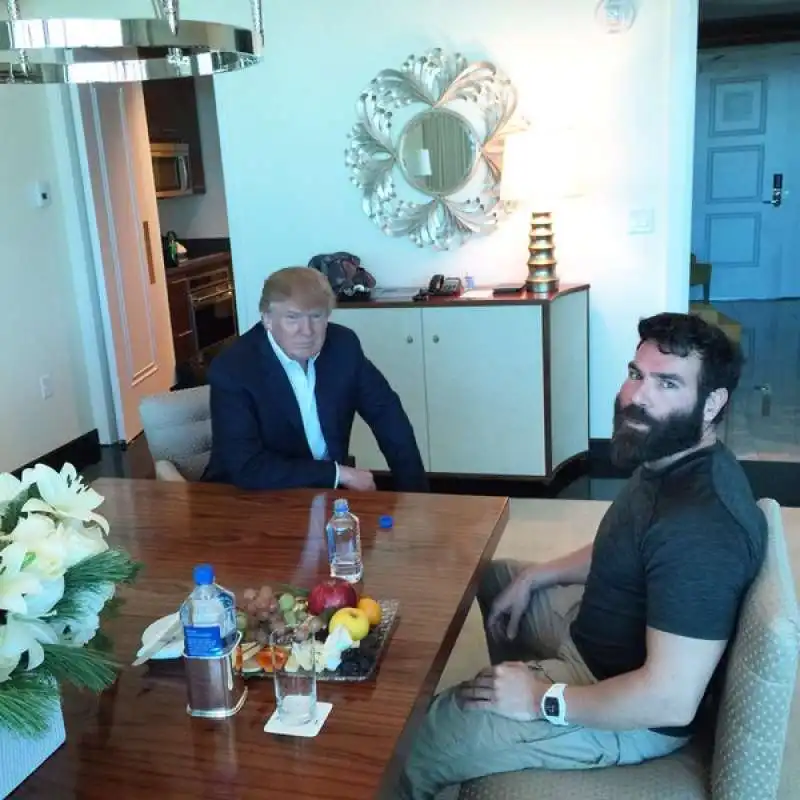 DAN BILZERIAN CON DONALD TRUMP