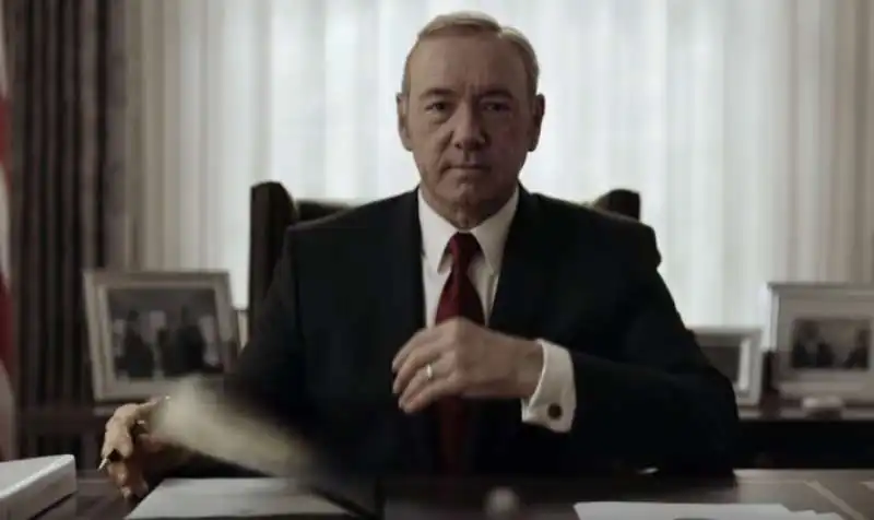 FRANK UNDERWOOD NUOVO SPOT HOUSE OF CARDS 