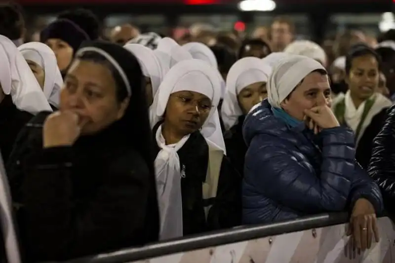 giubileo   la folla a san pietro 5