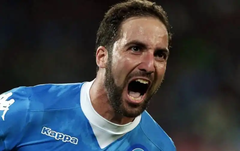 gonzalo higuain  11