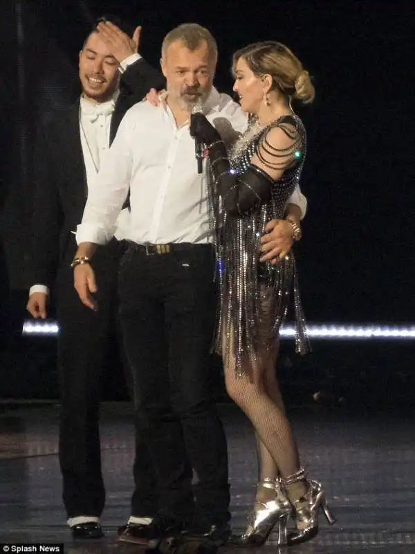 madonna e graham norton   2