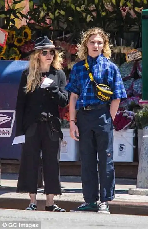 madonna e il figlio rocco ritchie