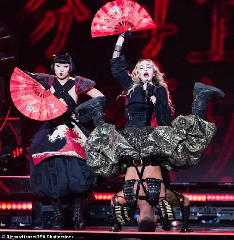 madonna in stile japaneese