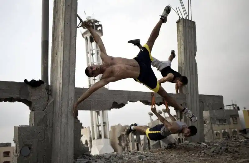 mohammed abed il gruppo di street dancer bar palestine a gaza