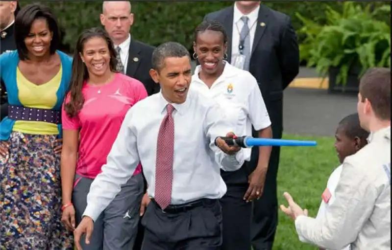 obama con spada laser