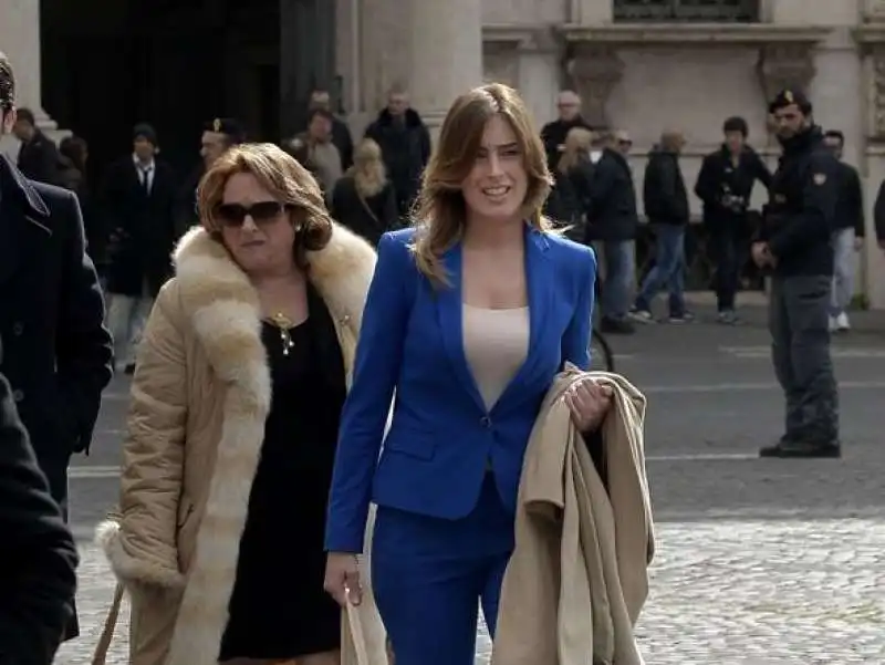 stefania  agresti madre di maria elena boschi