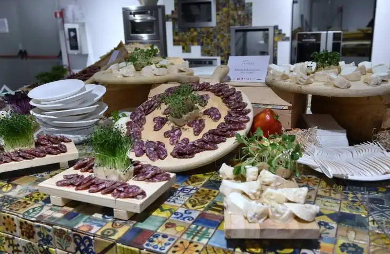 uno spuntino per l aperitivo