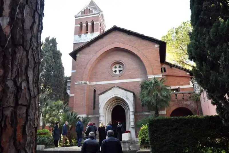 cappella del cimitero acattolico di roma