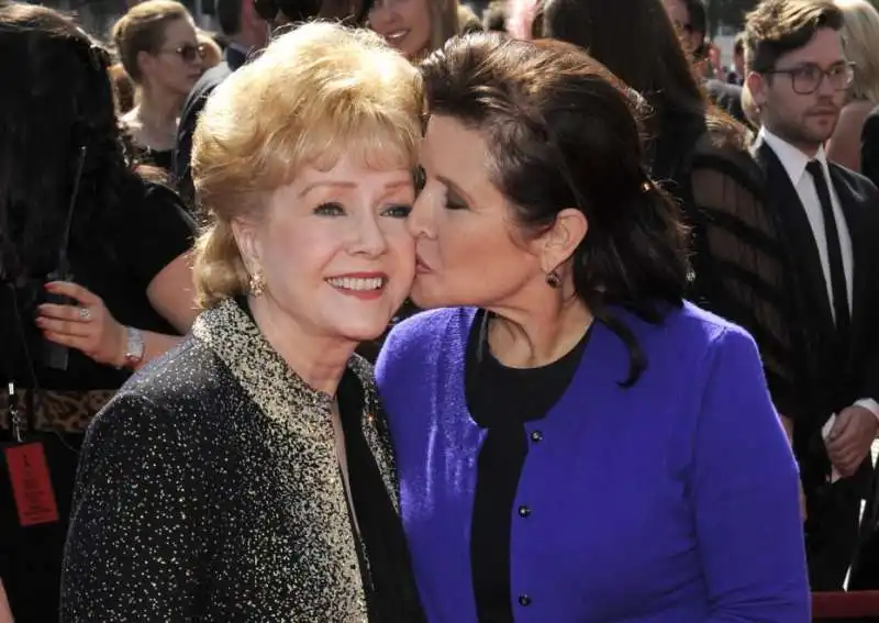 DEBBIE REYNOLDS CARRIE FISHER 4