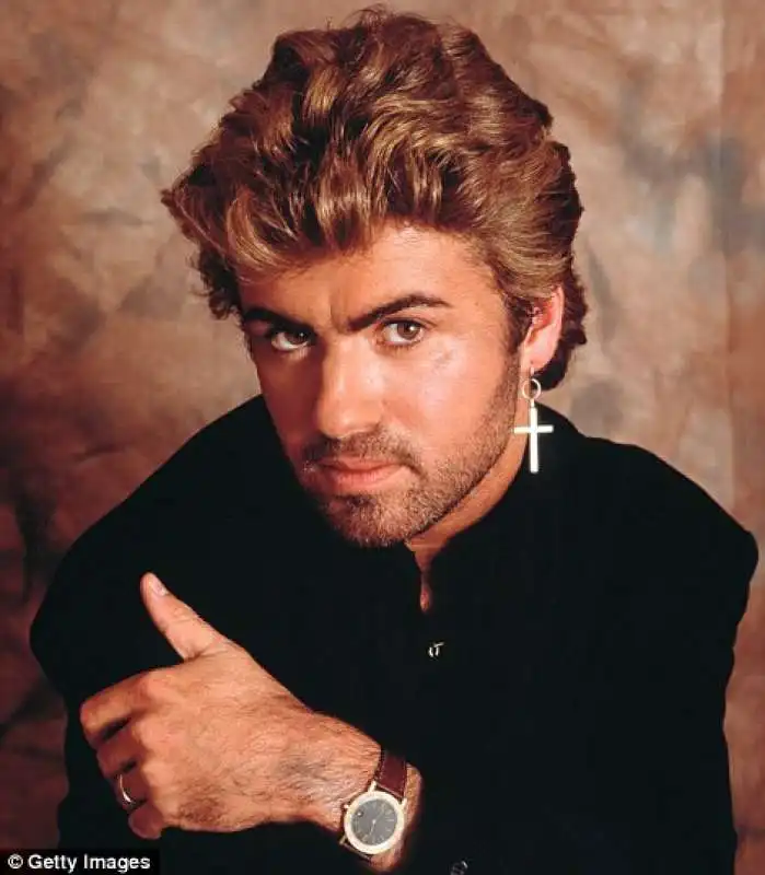 GEORGE MICHAEL PIN UP -