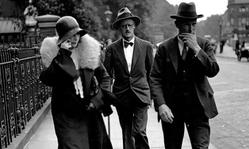 JAMES JOYCE E NORA BARNACLE   