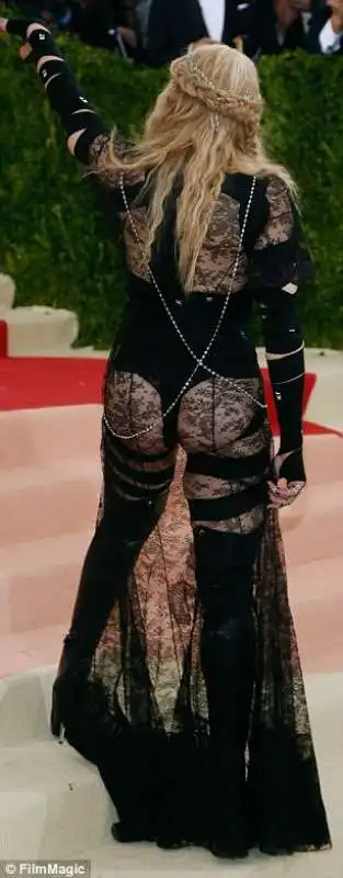 madonna red carpet