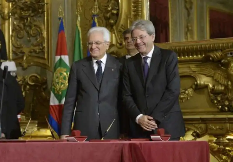 mattarella e gentiloni  