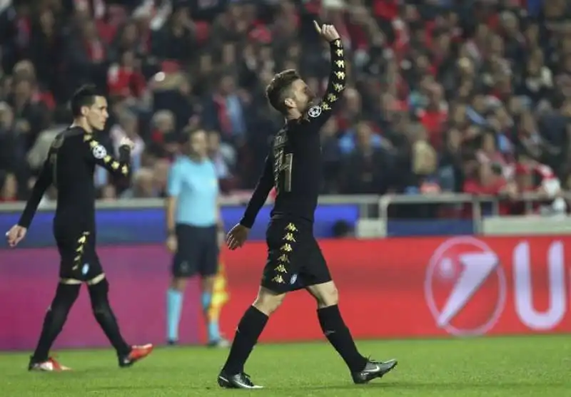 MERTENS IN BENFICA NAPOLI