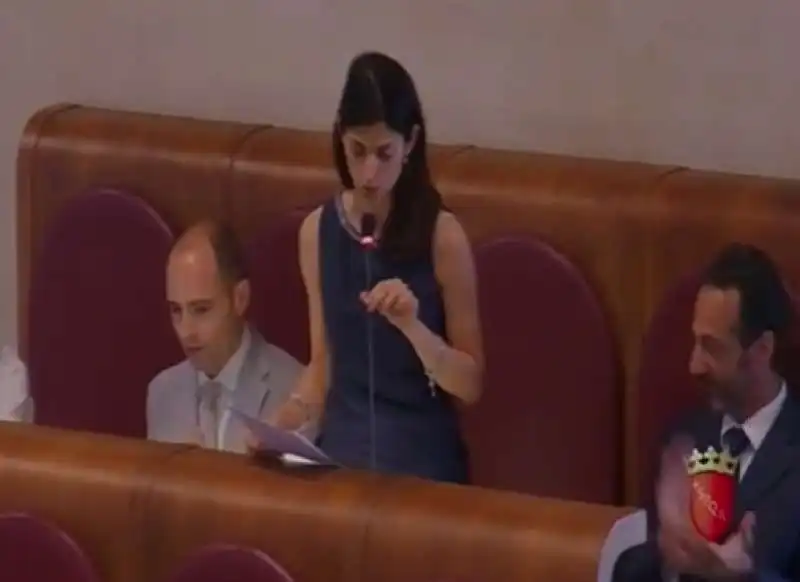 virginia raggi 2015 apprezza l oref  