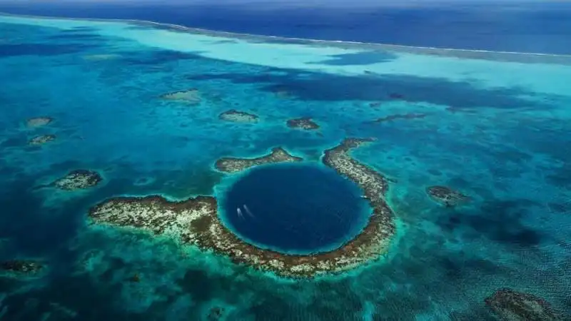 VORAGINE BLU BELIZE