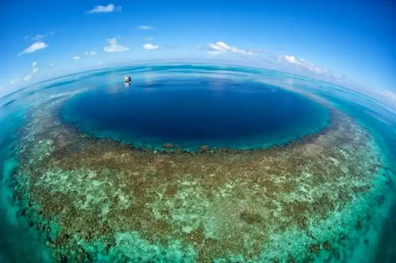 VORAGINE BLU BELIZE