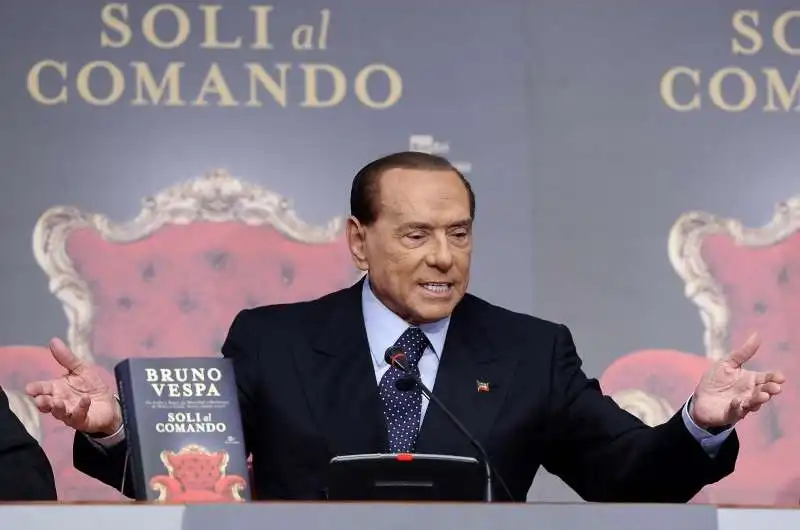 berlusconi alla presentazione del libro di vespa    9