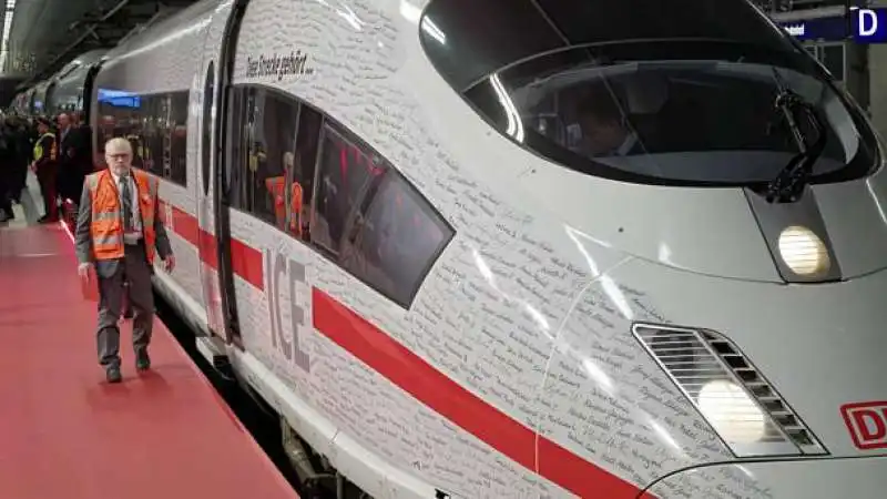 ice  treno veloce tedesco berlino monaco