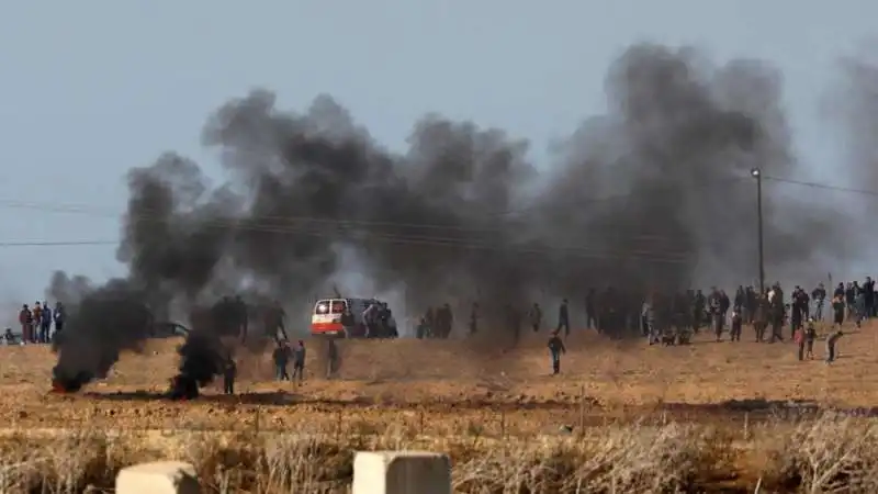 manifestanti palestinesi 4