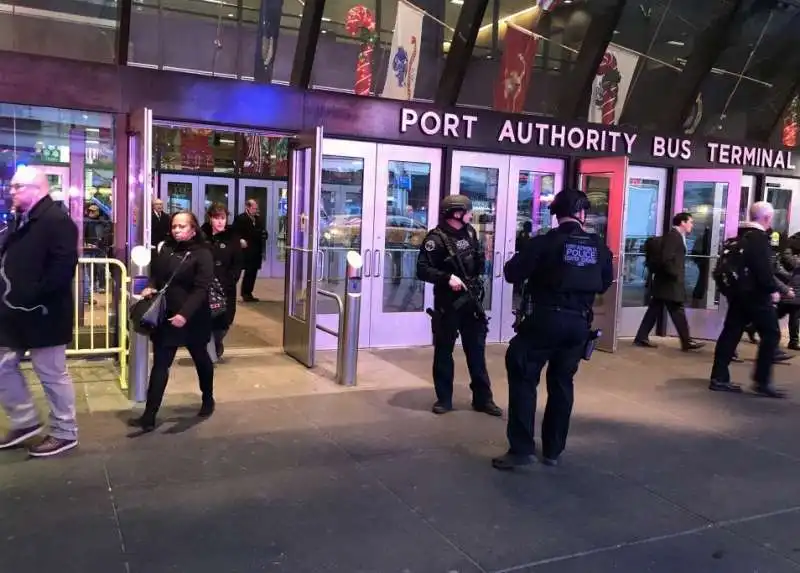 NEW YORK - ESPLOSIONE A PORT AUTHORITY