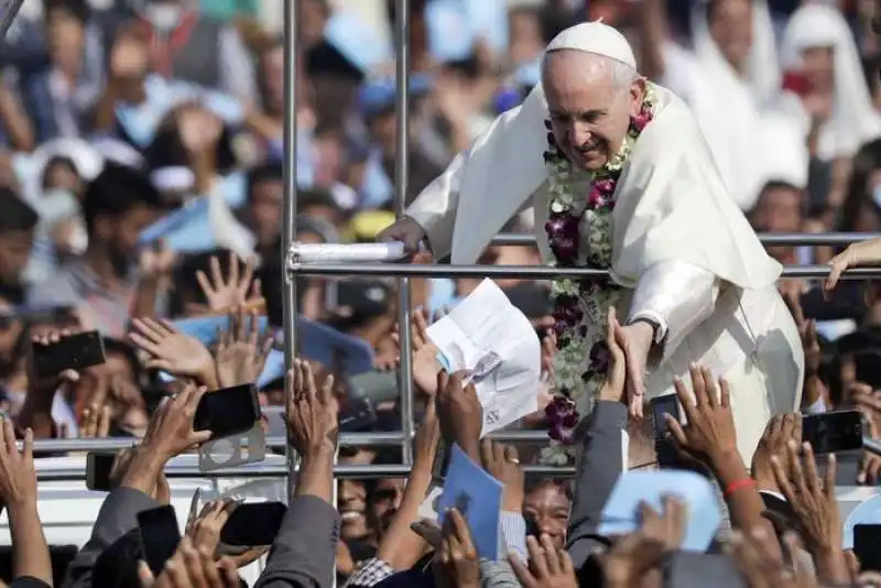 papa bergoglio in bangladesh  12