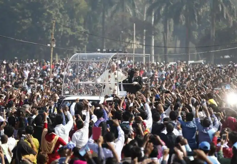 papa bergoglio in bangladesh  2