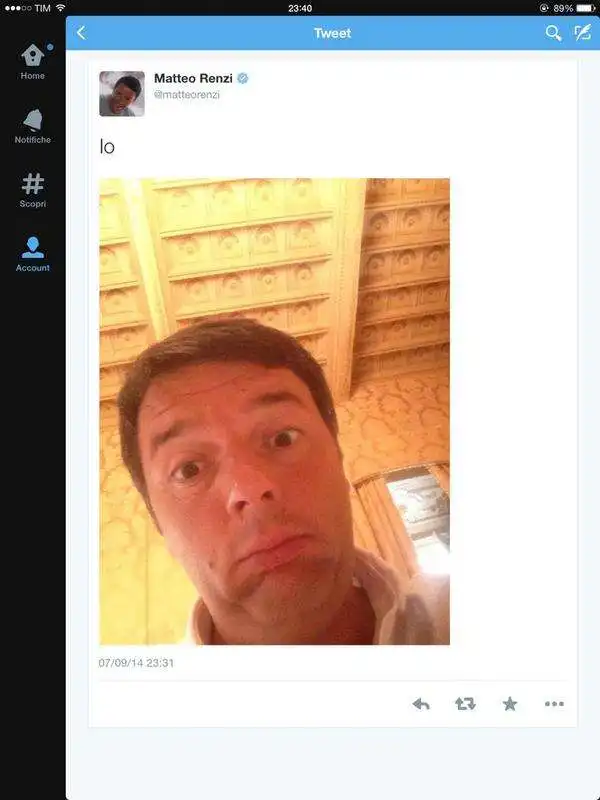 selfie di renzi su twitter