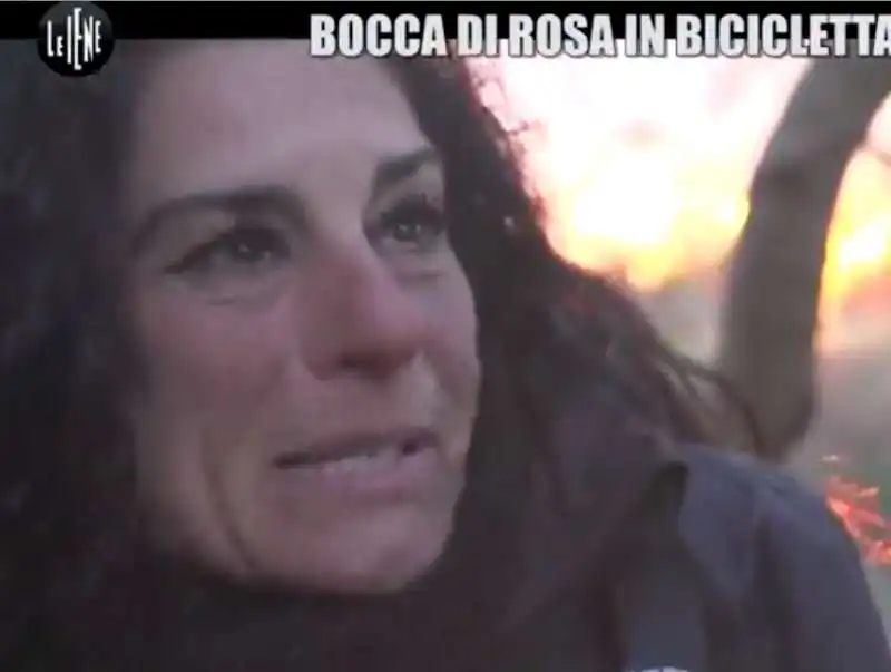 susanna la prostituta in bicicletta    11