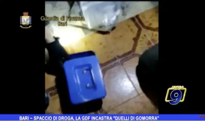 bari sgominata la gang di 'quelli di gomorra' 9