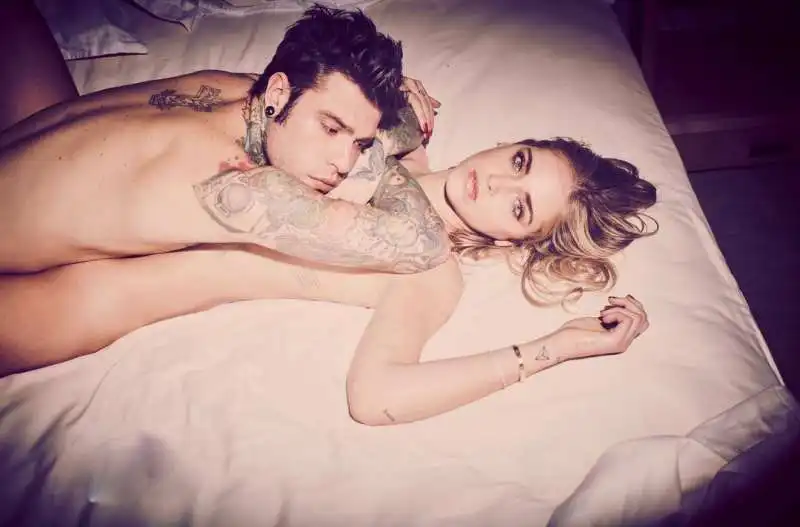 FEDEZ E CHIARA FERRAGNI NUDI SU INSTAGRAM