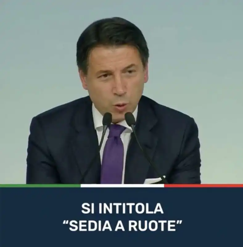 giuseppe conte legge una poesia dopo il consiglio dei ministri 4