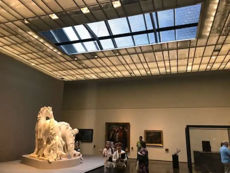 il louvre di abu dhabi