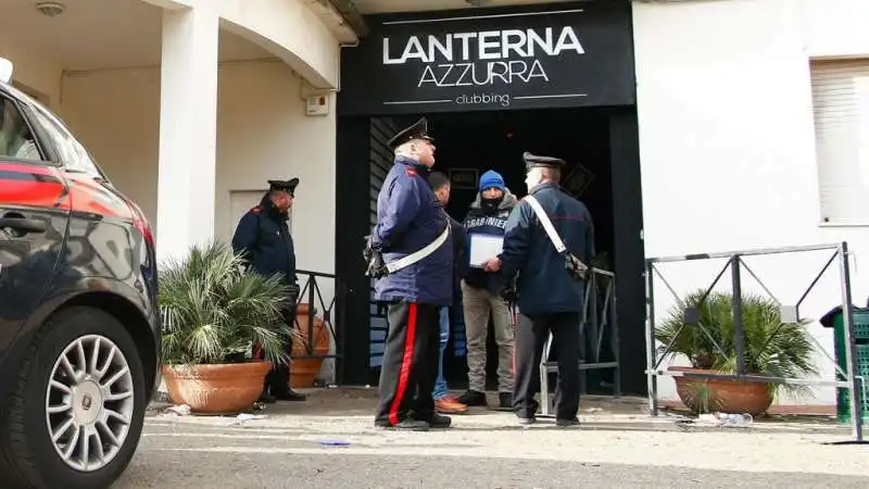 L’ingresso della discoteca “Lanterna Azzurra” di Corinaldo (Ancona)