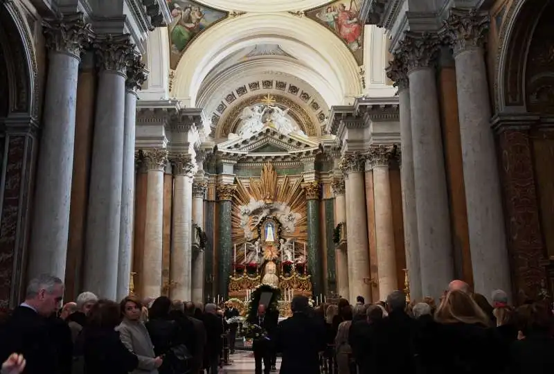 la chiesa san salvatore in lauro