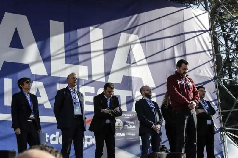 matteo salvini a piazza del popolo  6