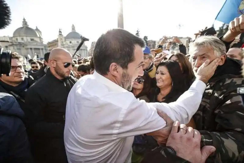 matteo salvini a piazza del popolo  9