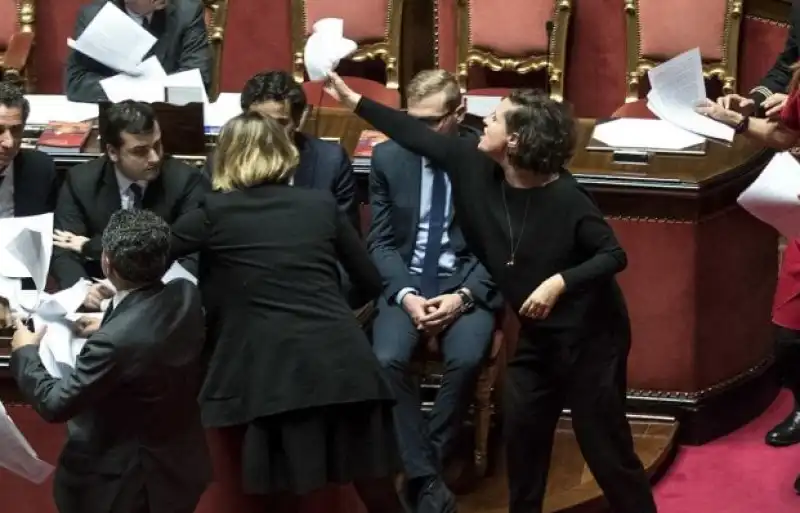 senato manovra