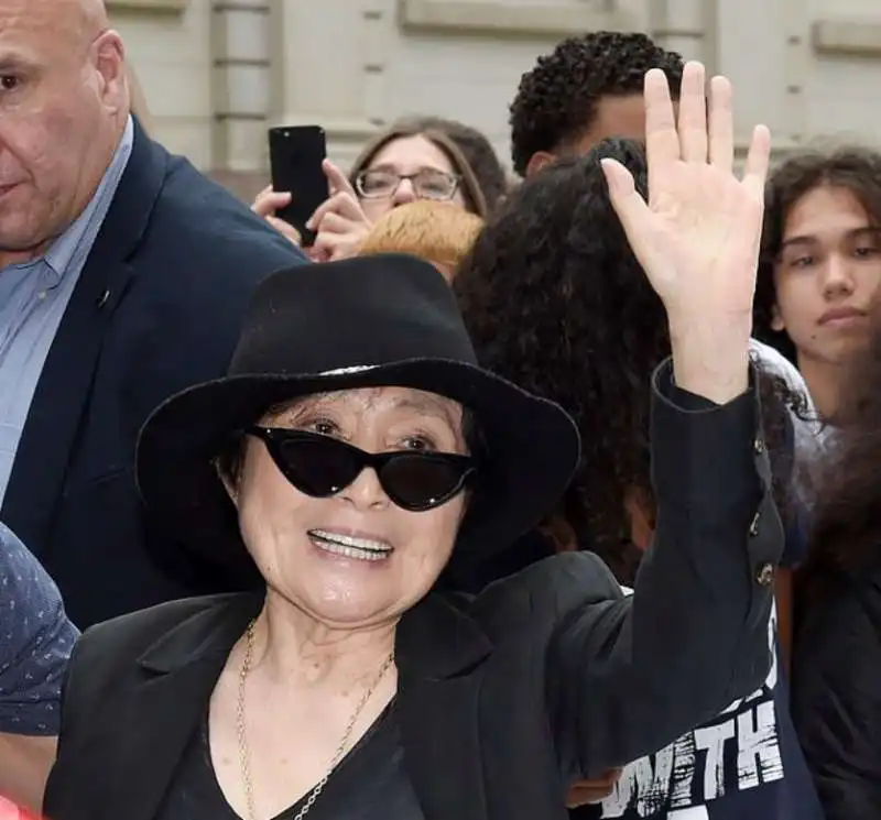 yoko ono 1